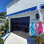 Greek Apartment In Clifton With Sea & Mountain Views