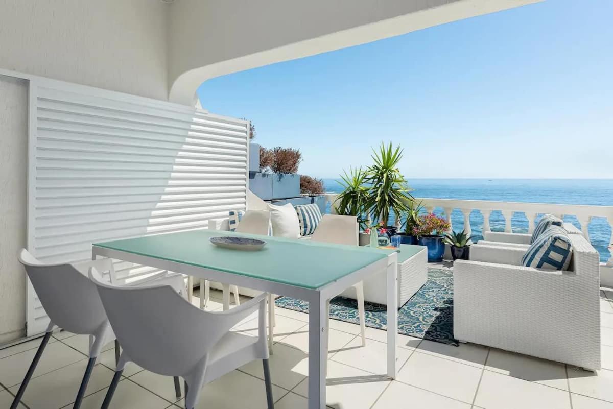 Greek In Clifton With Sea & Mountain Views Apartment *
