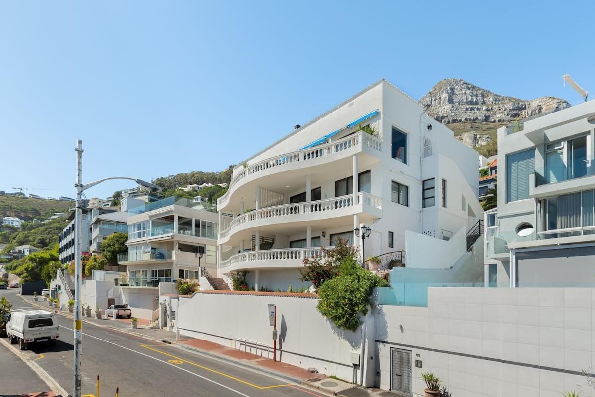 Apartment Greek In Clifton With Sea & Mountain Views